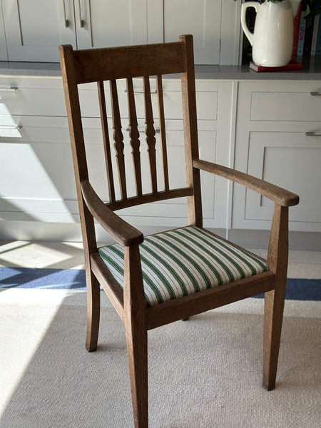 Arts and Crafts Oak Chair