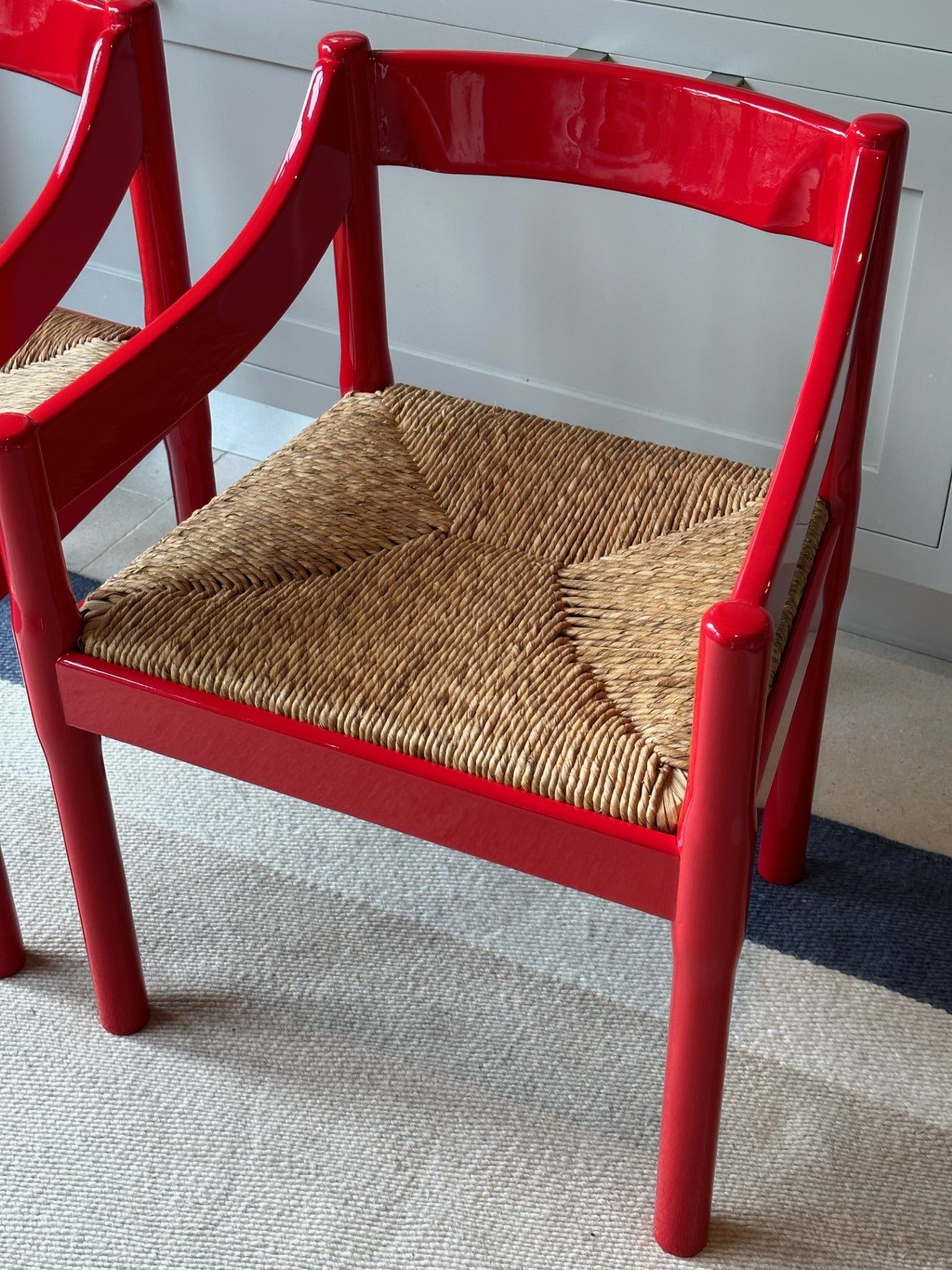 Carimate Armchair in Red Gloss