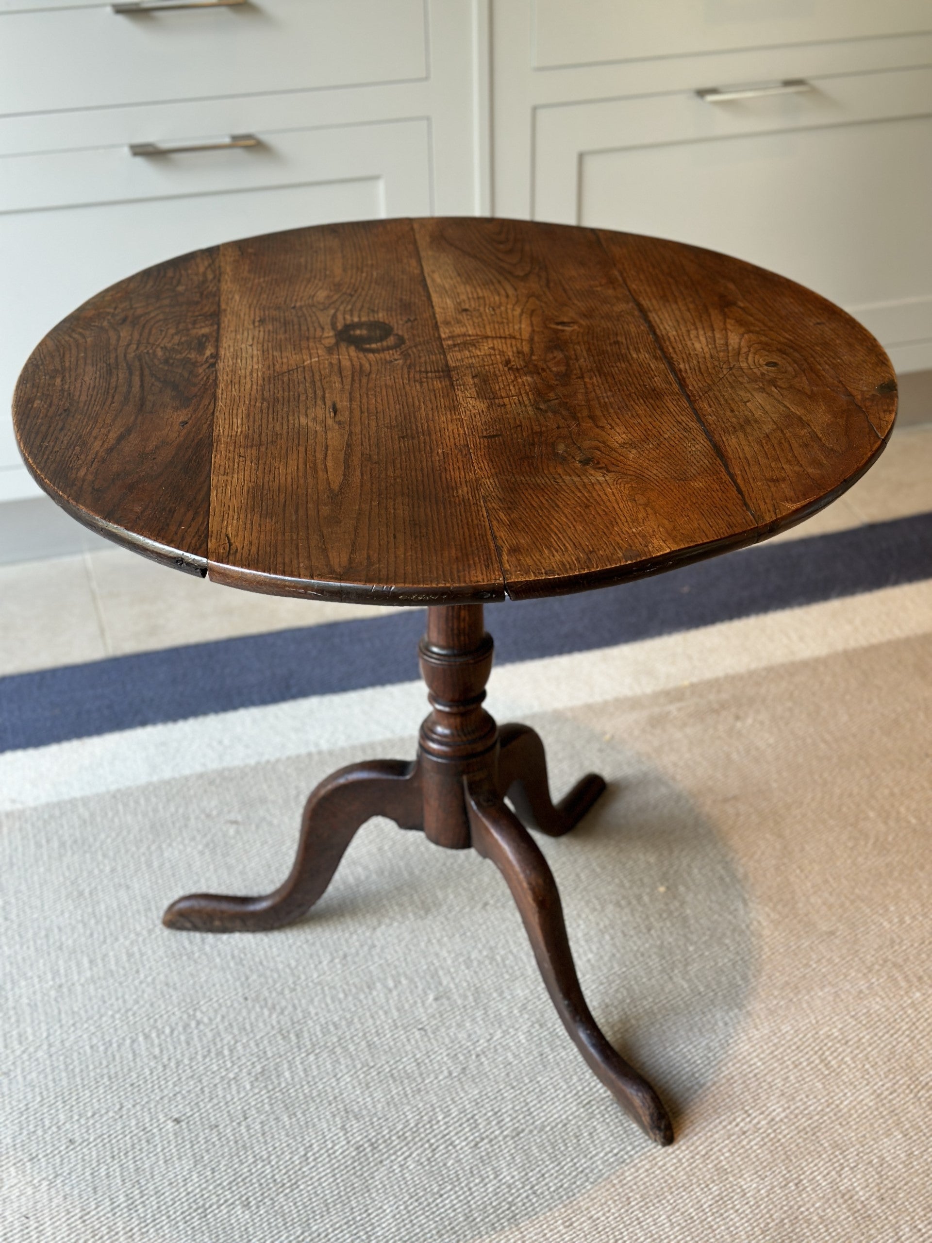 Attractive Oak Tilt Top Side Table