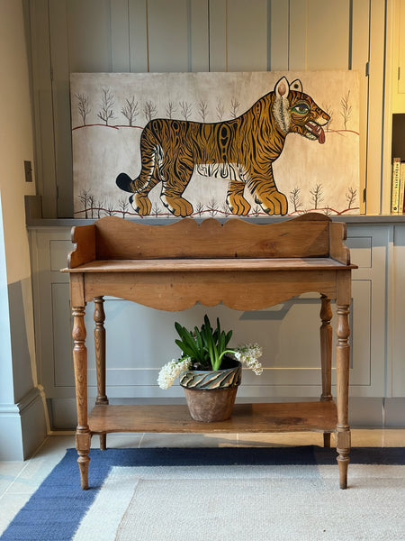Pine Washstand With Beautiful Wood Turned Gallery