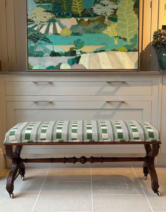 Footstools and Ottomans