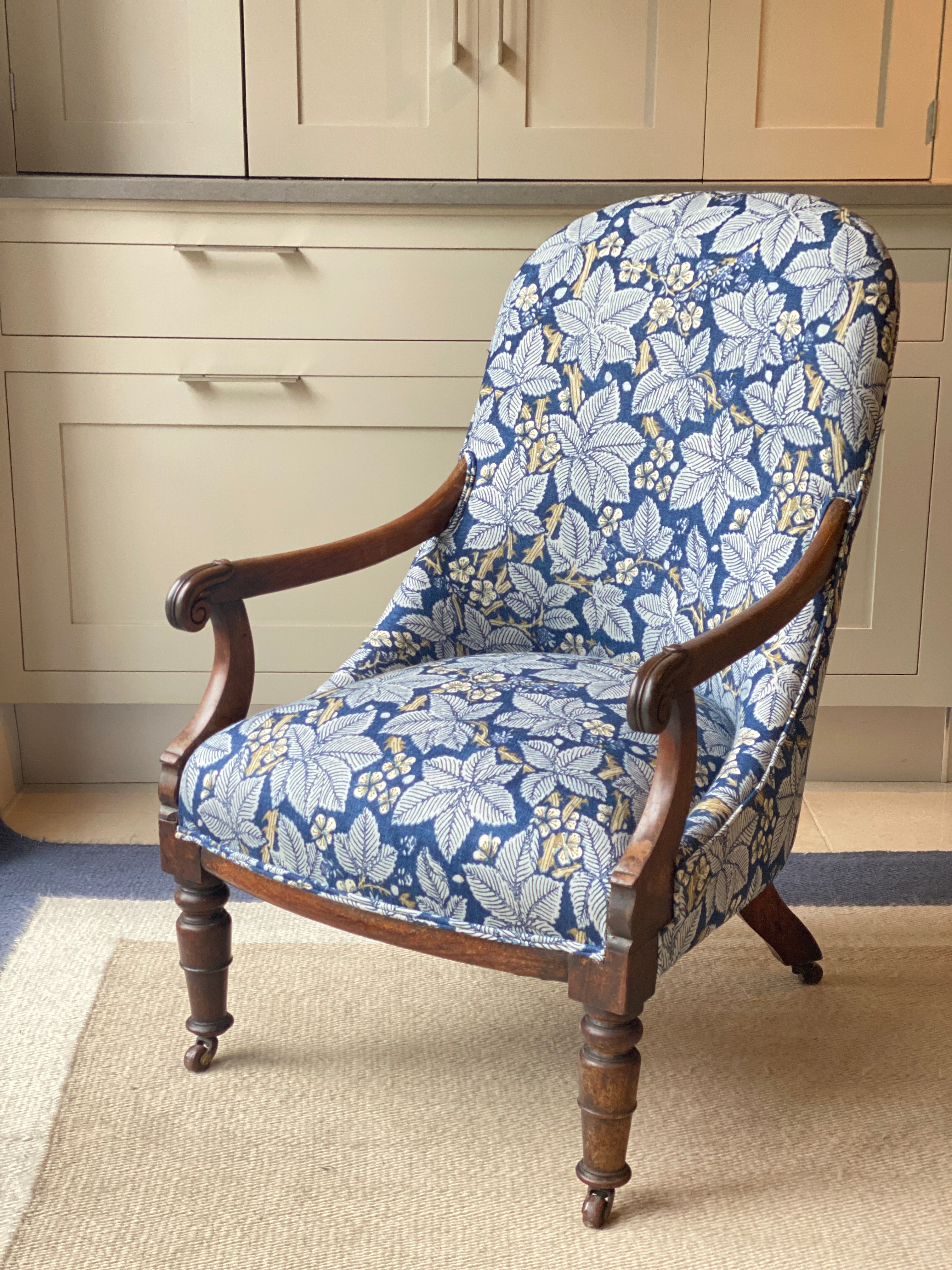 Charming Open Armchair