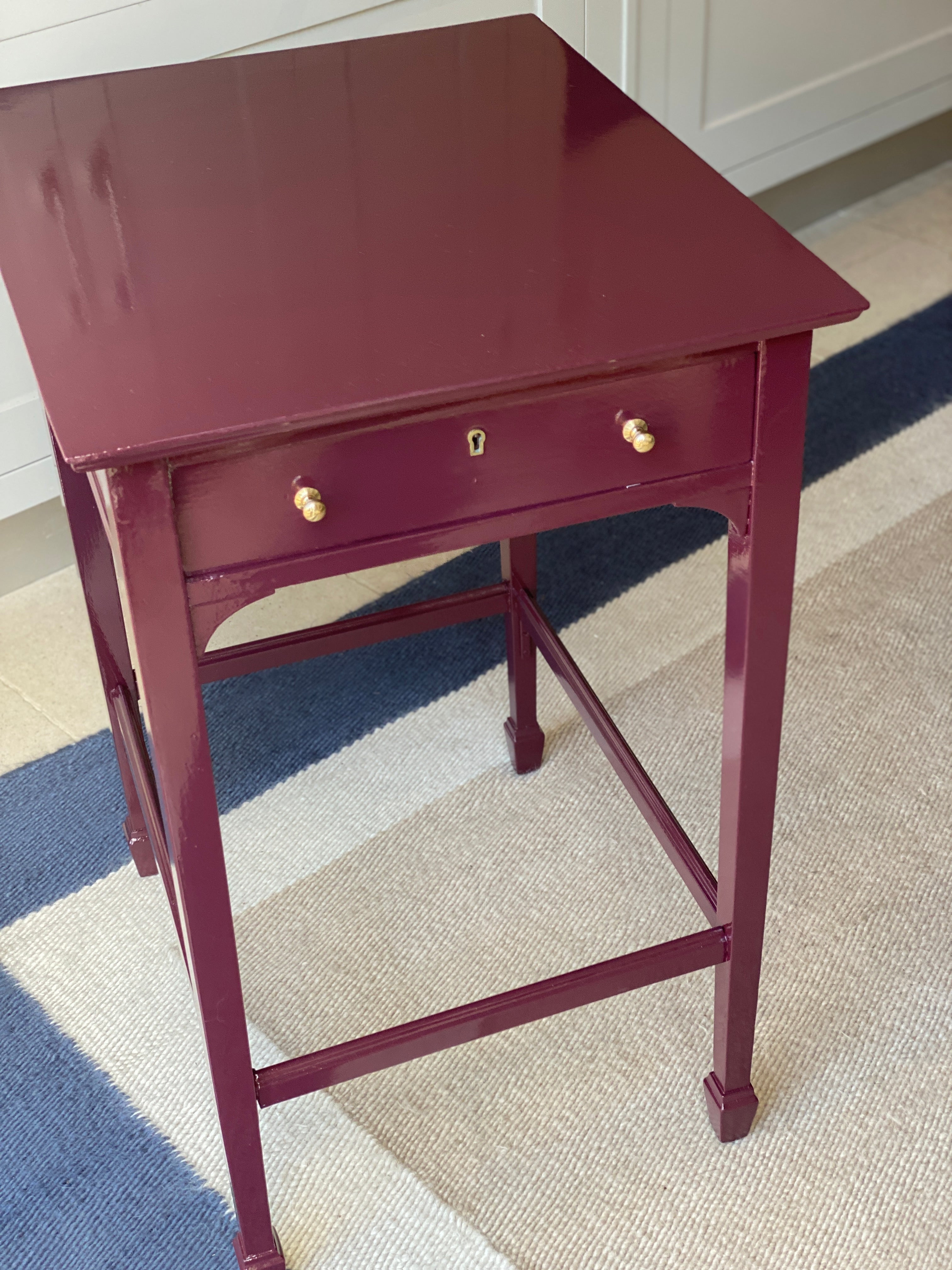 A late 19th/Early 20th Century Gentleman's lamp table-