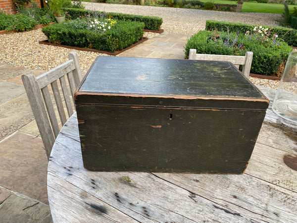Charming Vintage Green  Box