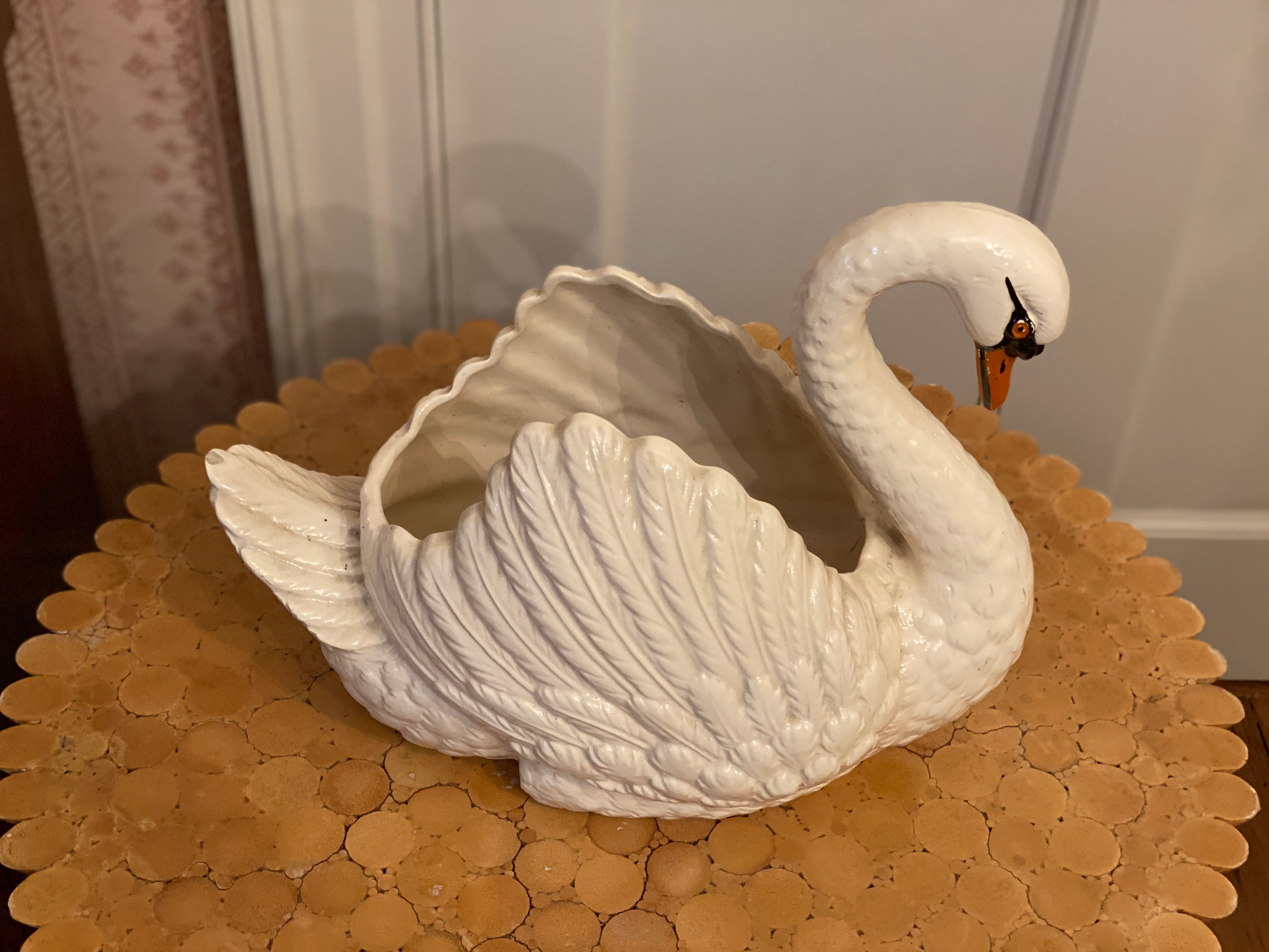 Large Swan Planter