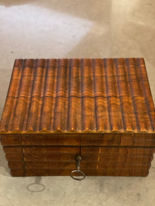 A beautiful antique reeded wooden box with key