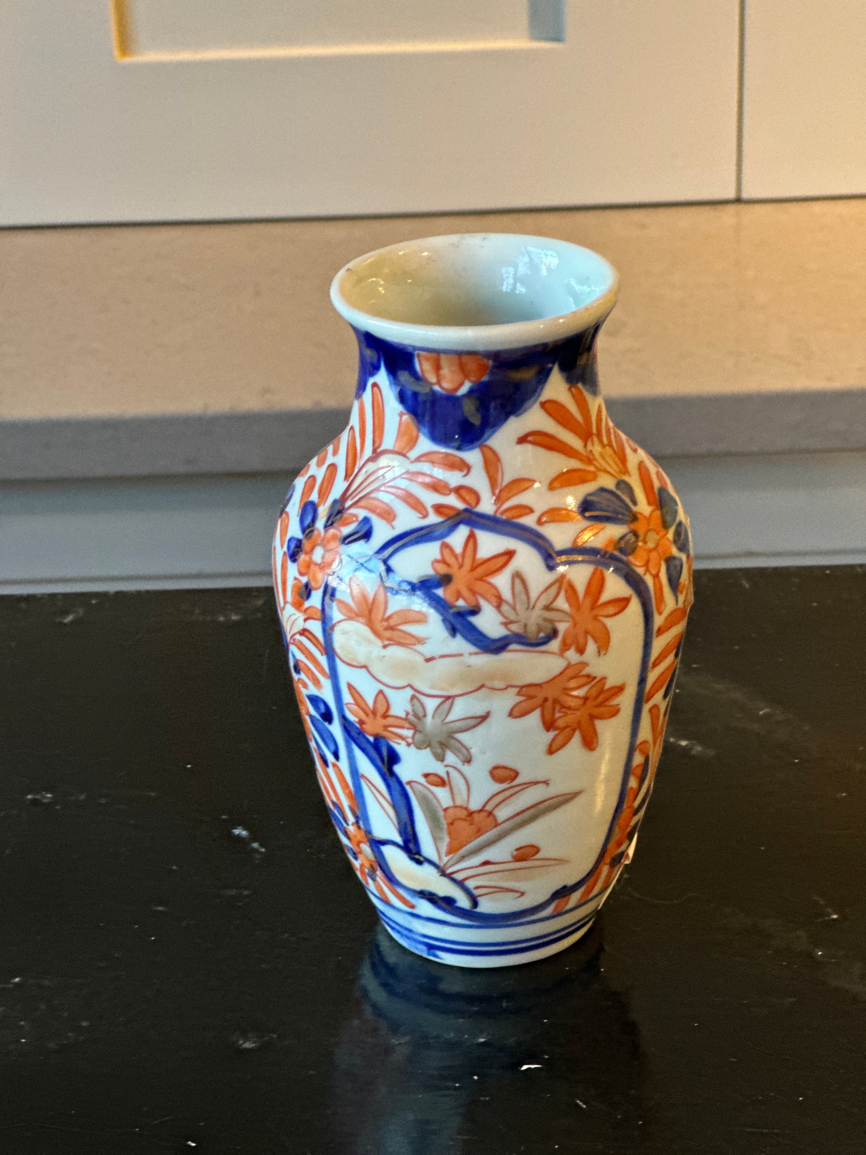 Collection of 6 Japanese Imari Vases