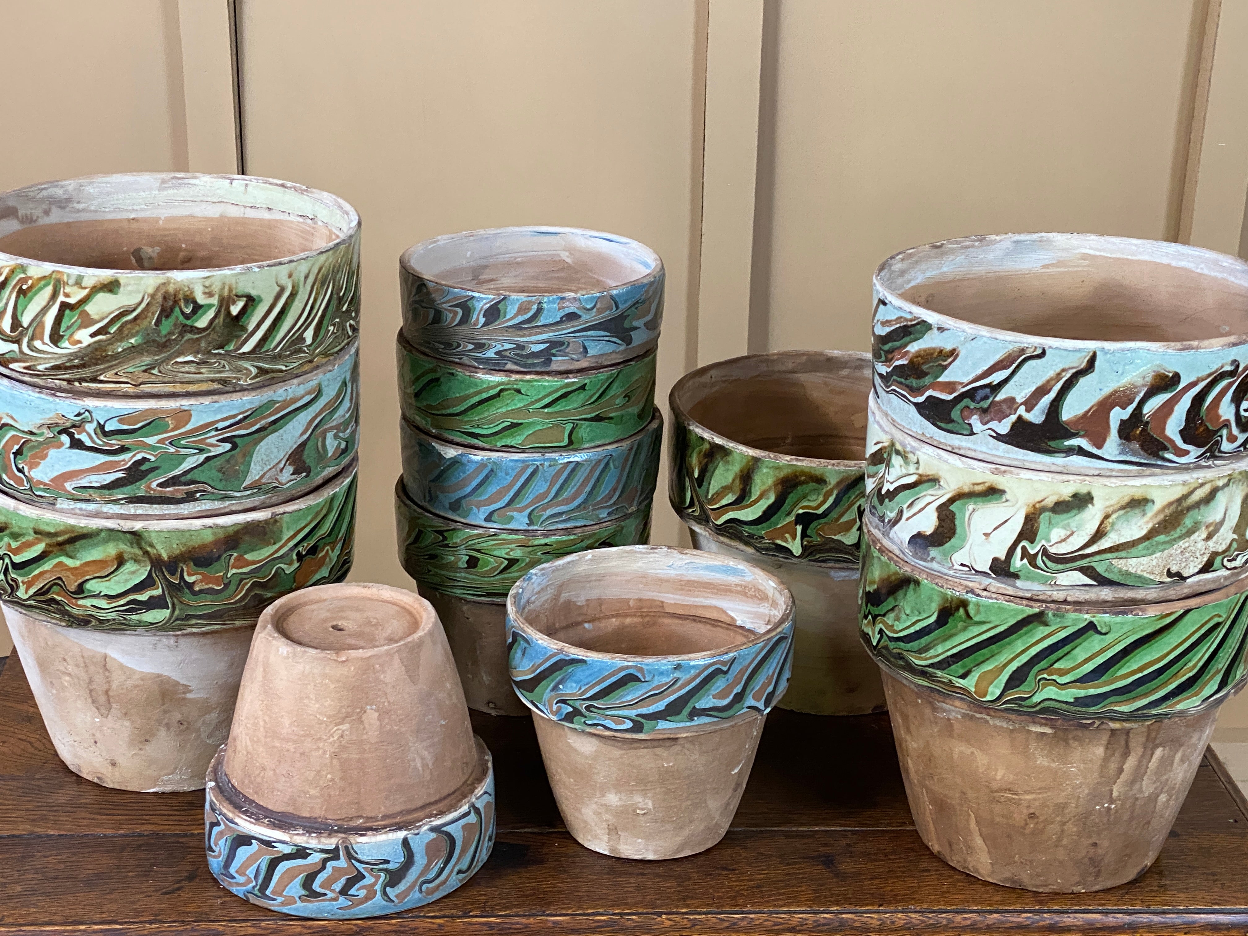 Medium Marble Edged Terracotta Pots