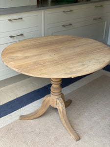 Antique Oak Tilt Top table