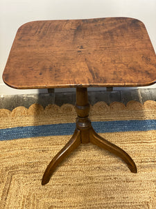 Really Characterful Tilt Top Table with lovely Tripod leg