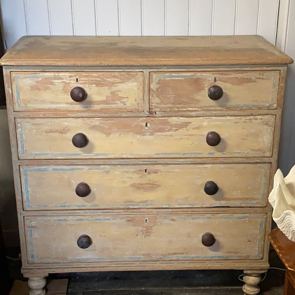 Pretty painted pine chest of drawers