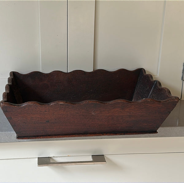 Scalloped Box (formerly a cutlery tray)