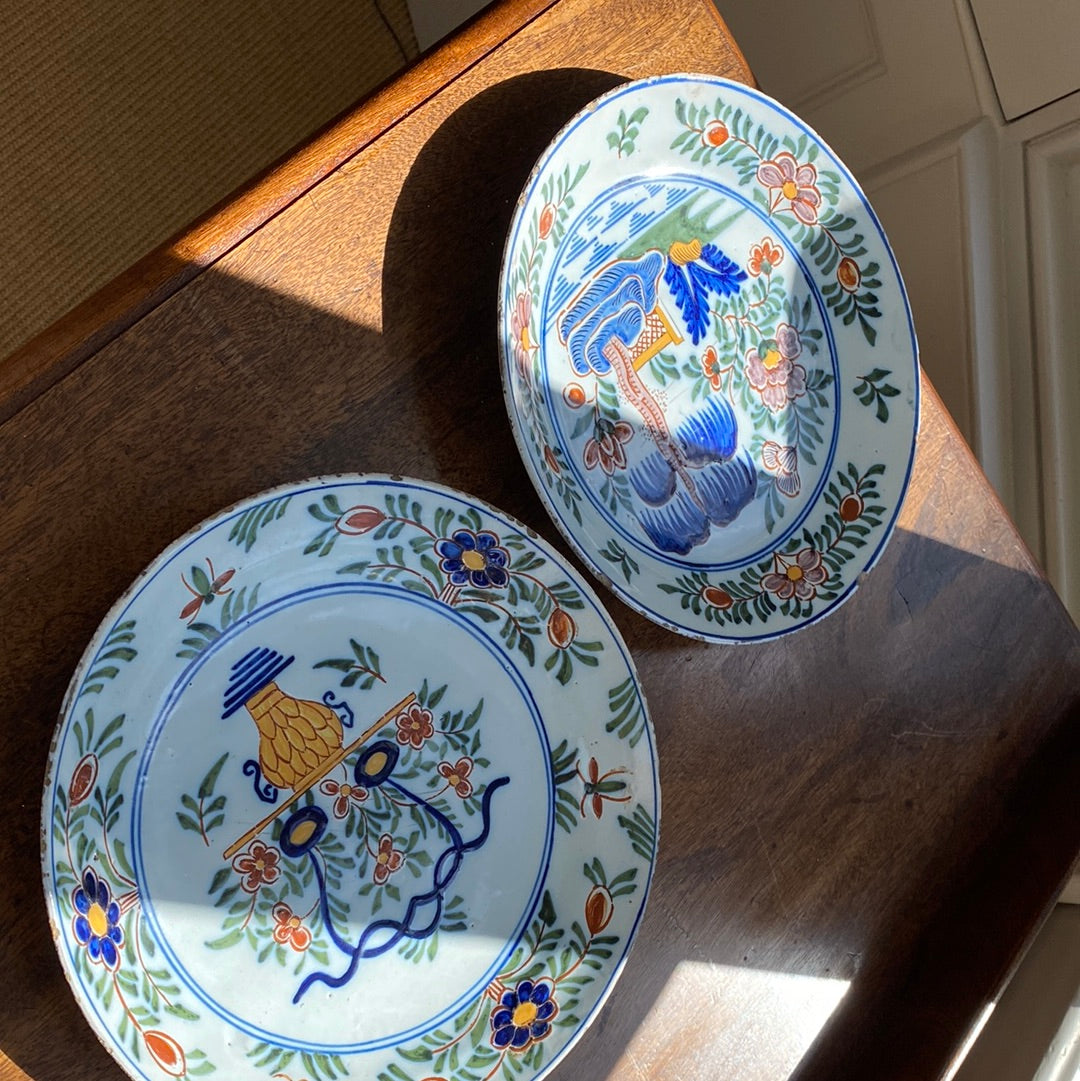 Pair of Excellent Dutch Polychrome Delft Plates