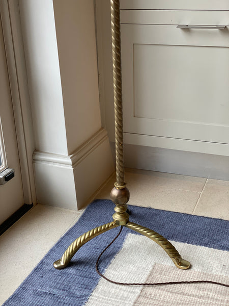 Vintage brass barley twist floor lamp