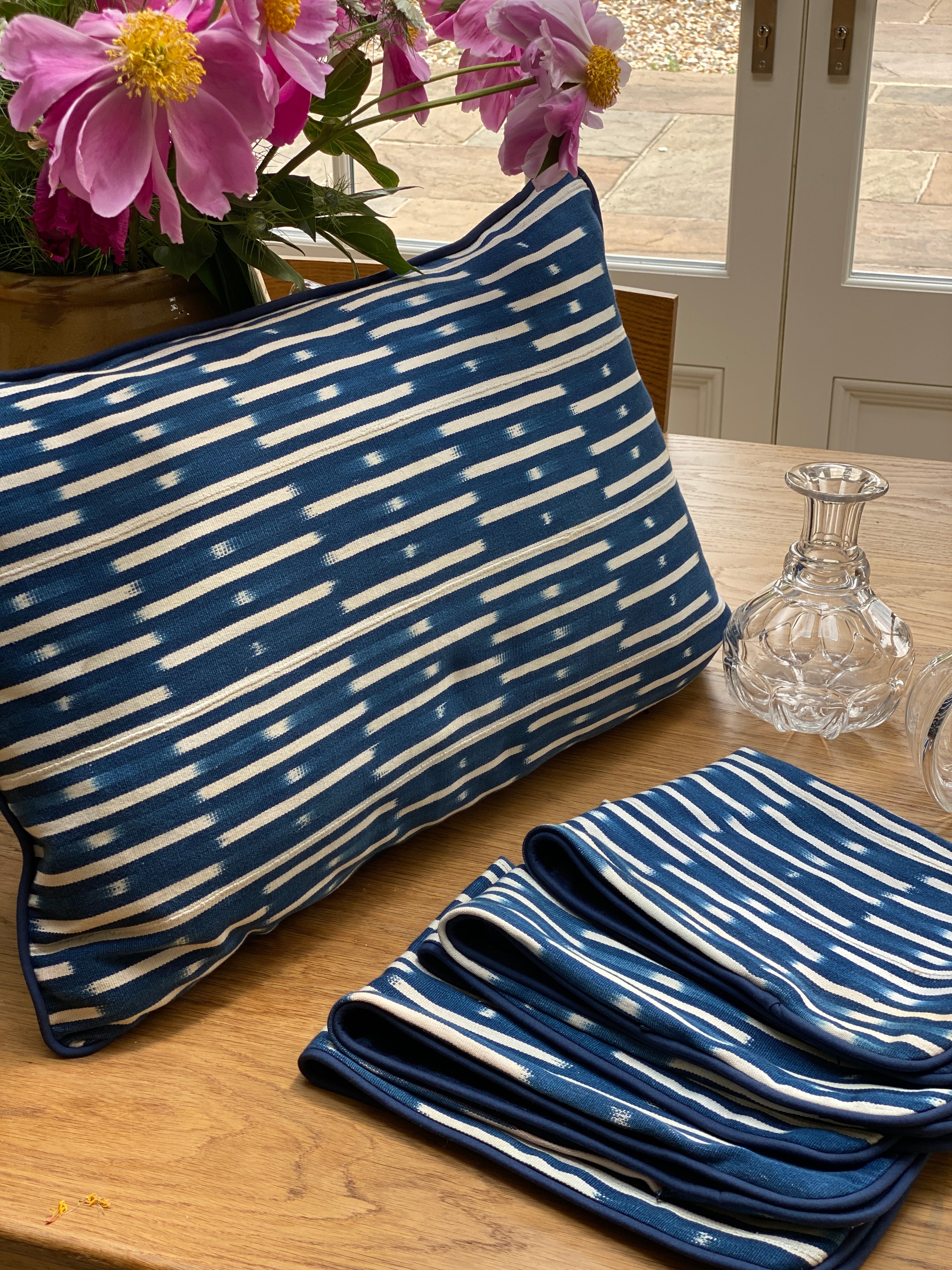 Baule Cloth Cushions in Indigo