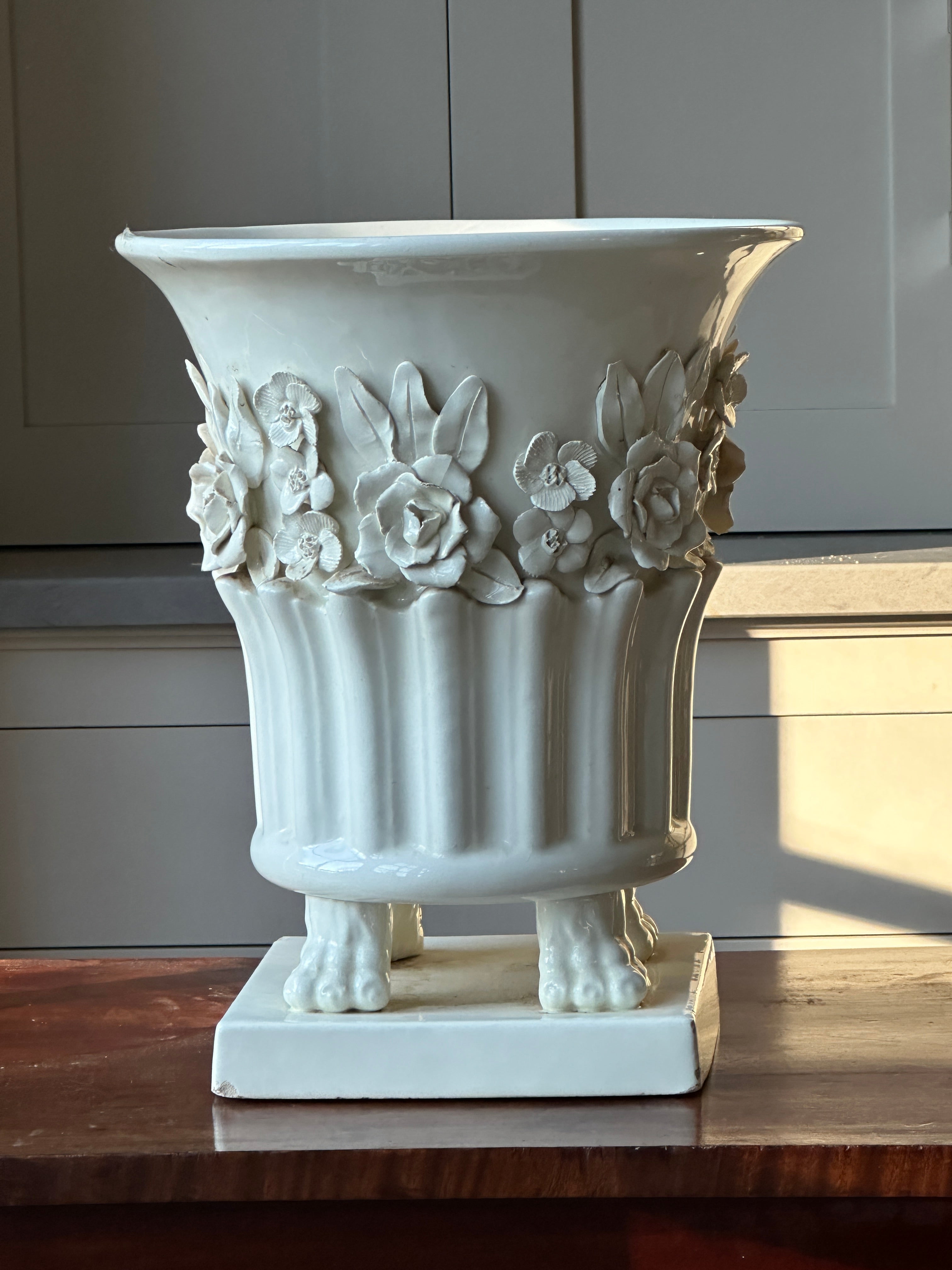 Casa Pupo White Ceramic Urn