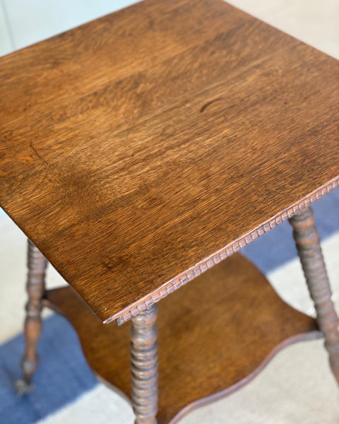 Attractive Late C19th Oak Claw & Ball Table