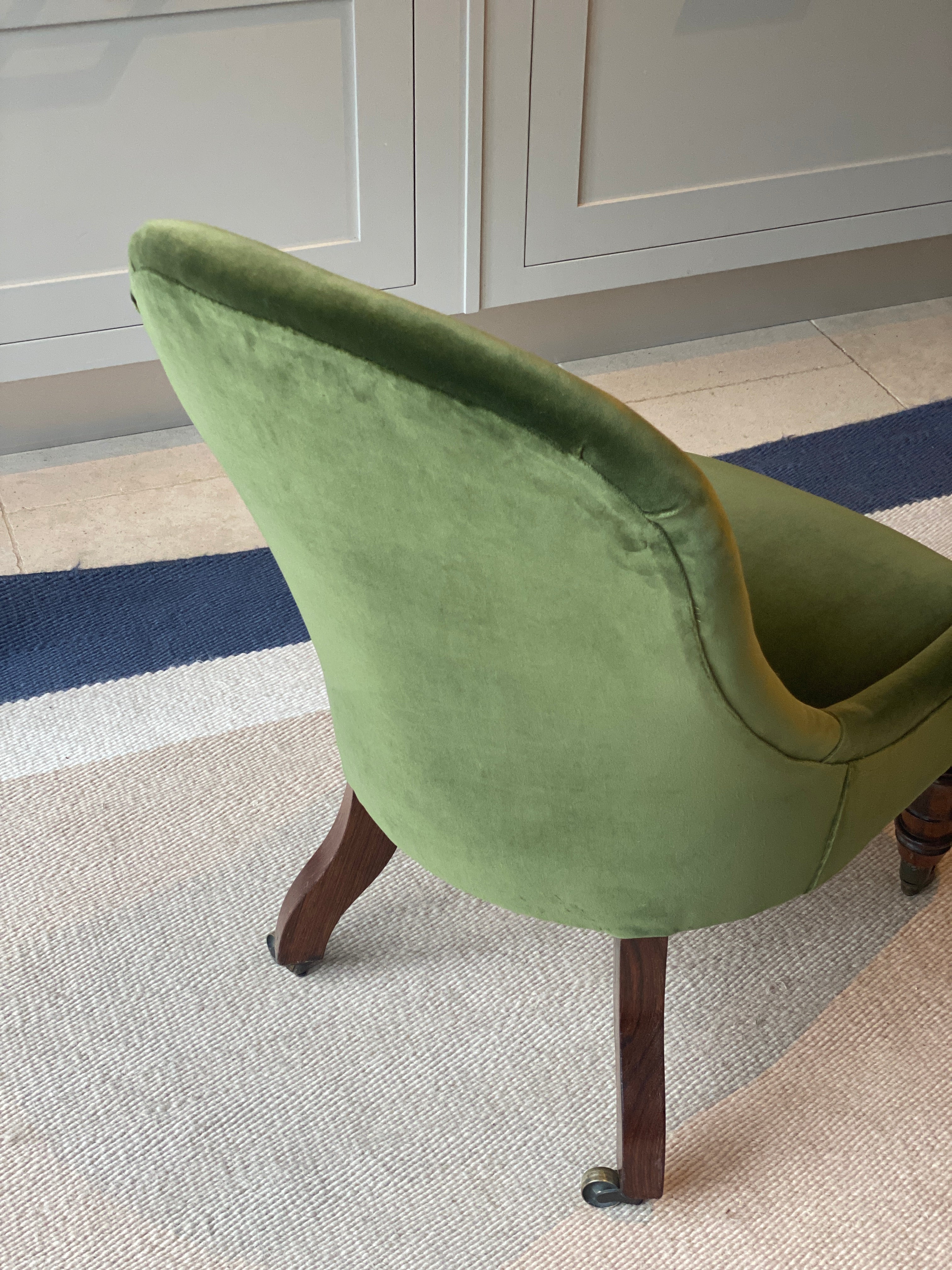 William IV Slipper Chair in DG Moss Velvet