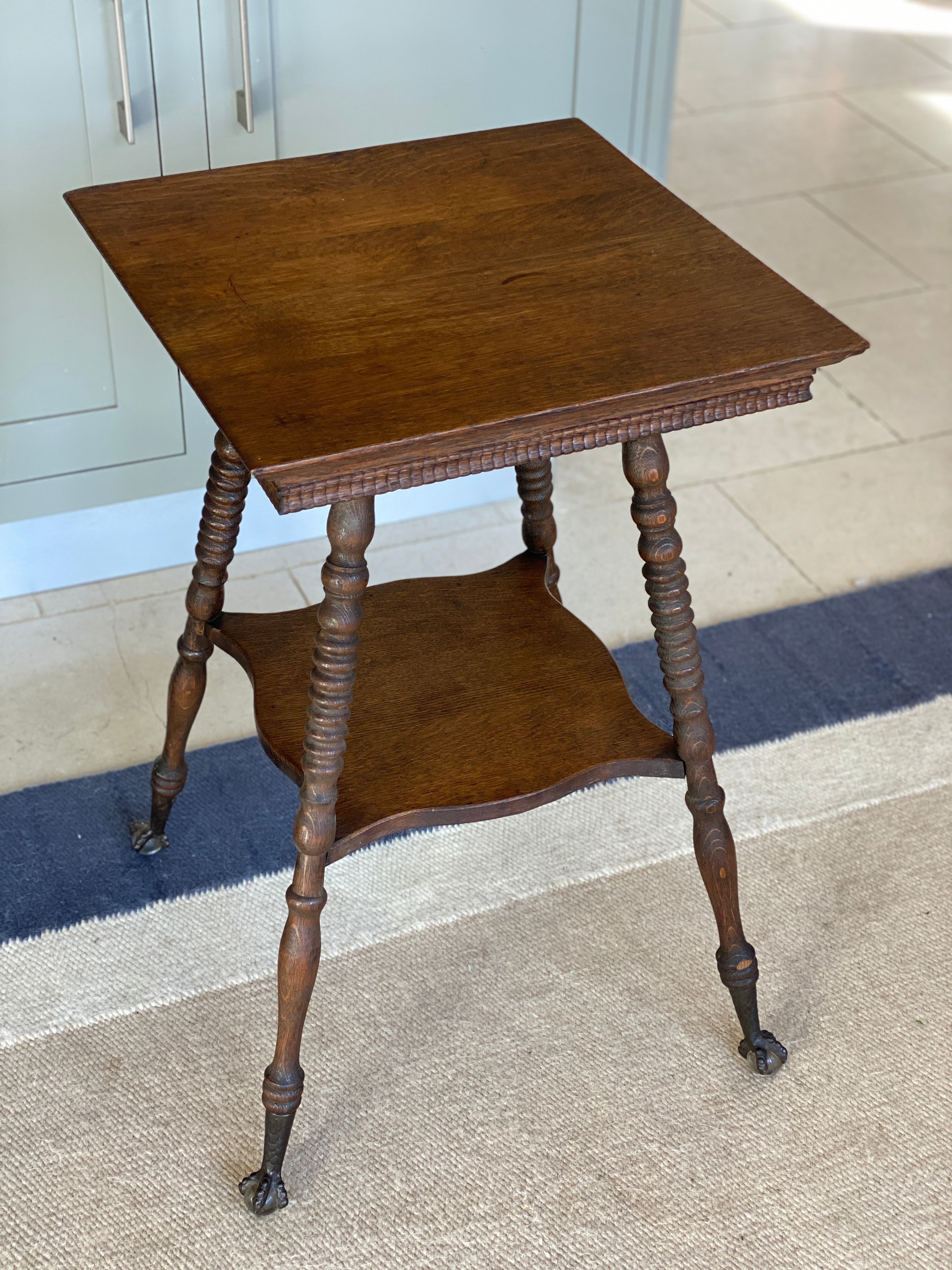 Attractive Late C19th Oak Claw & Ball Table