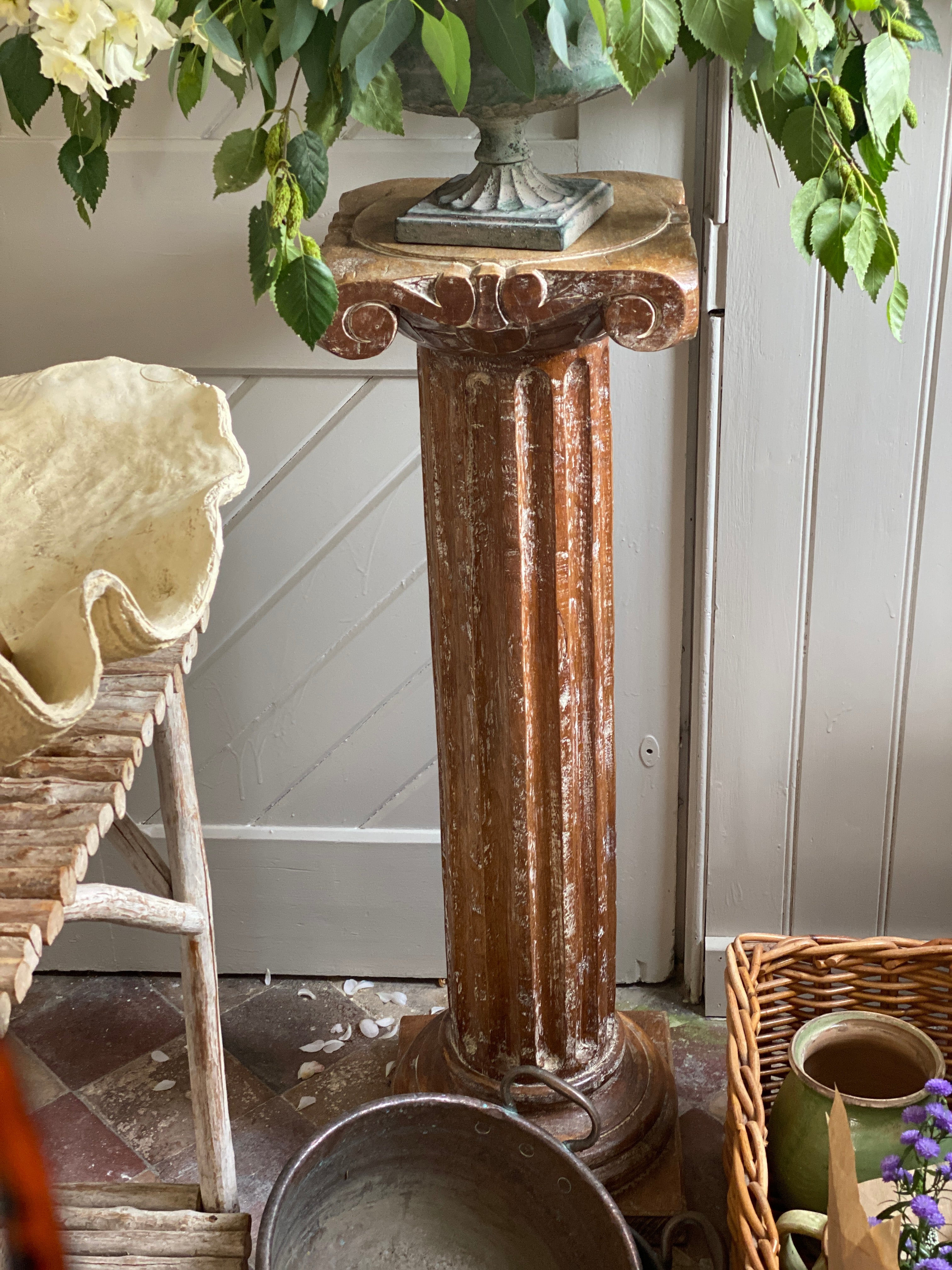 Solid Oak Column Pedestal