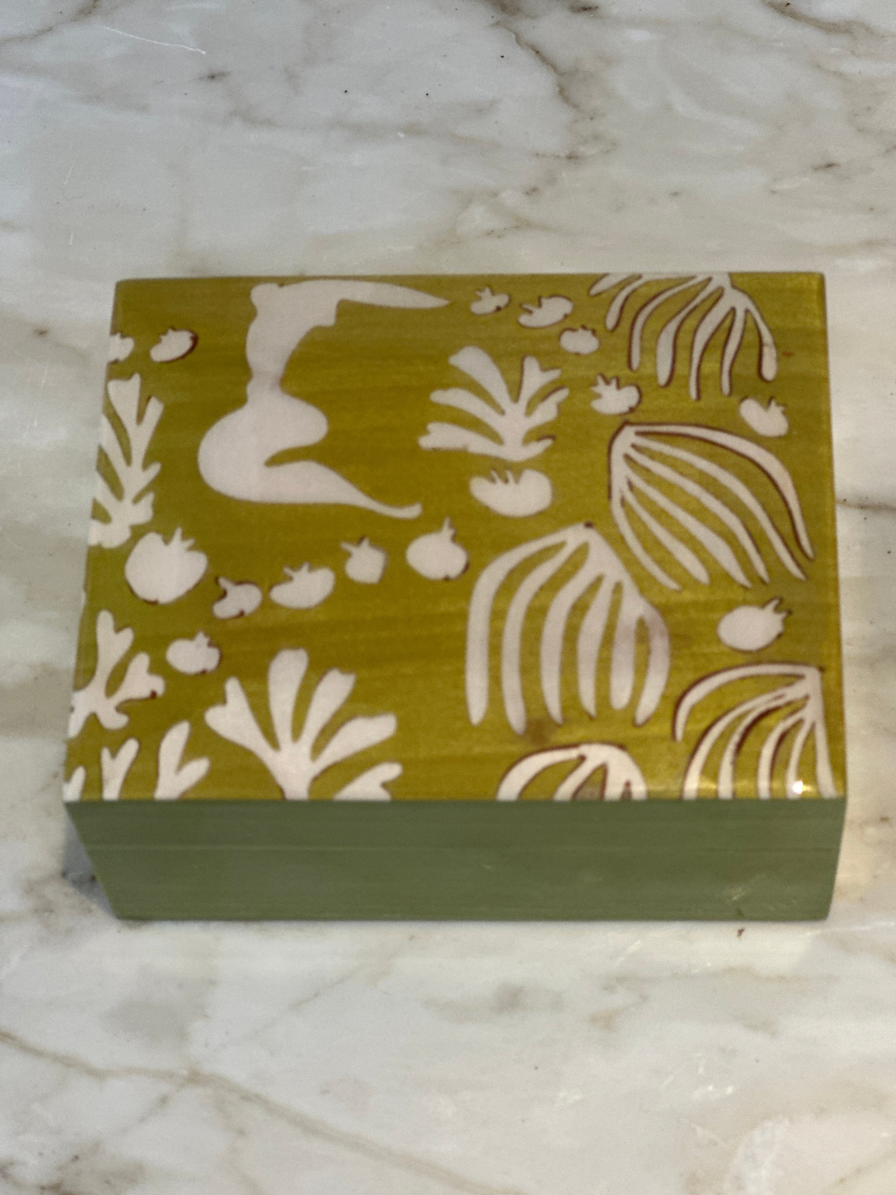 Small Marquetry Box - Seaweed Green look