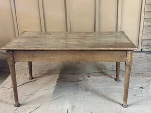 Lovely Oak Arts & Crafts Dining Table