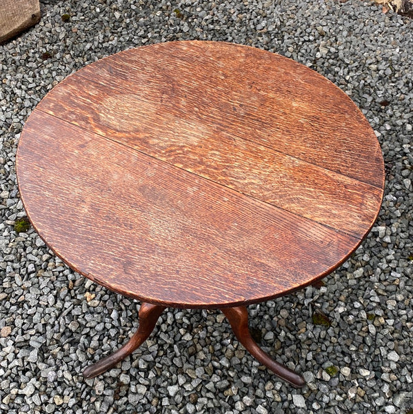 Small Oak Tripod Table