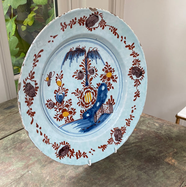 A Superb mid C18 Polychrome Delft Charger