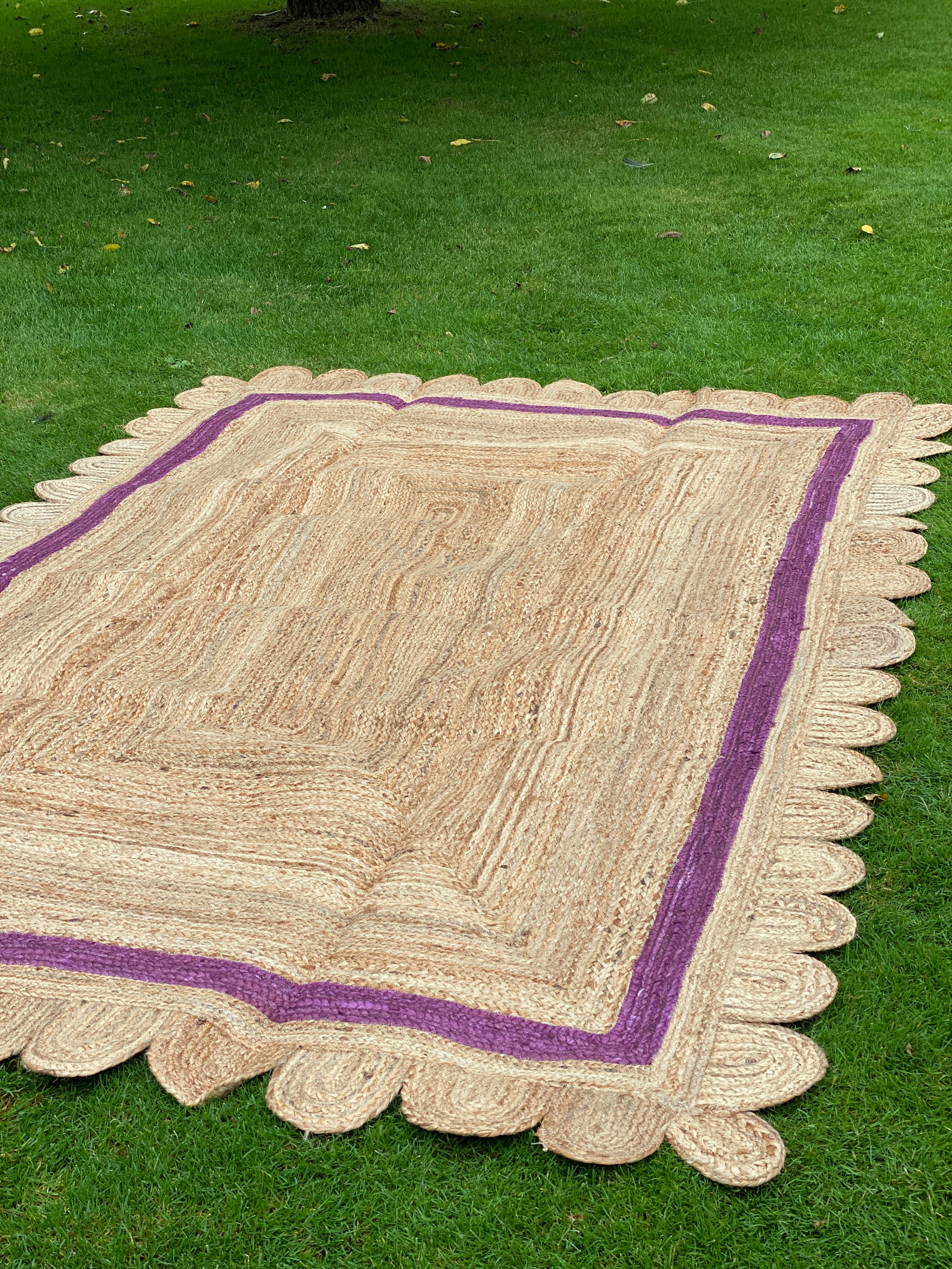 Jute Scalloped Edge Rugs