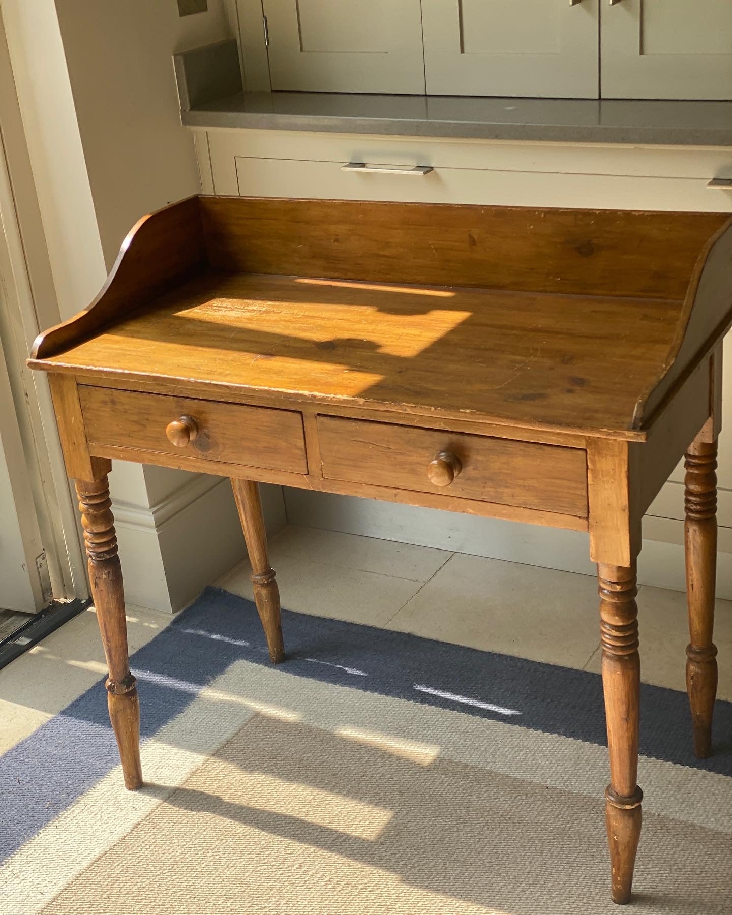 Attractive Faux Oak Washstand/ Desk