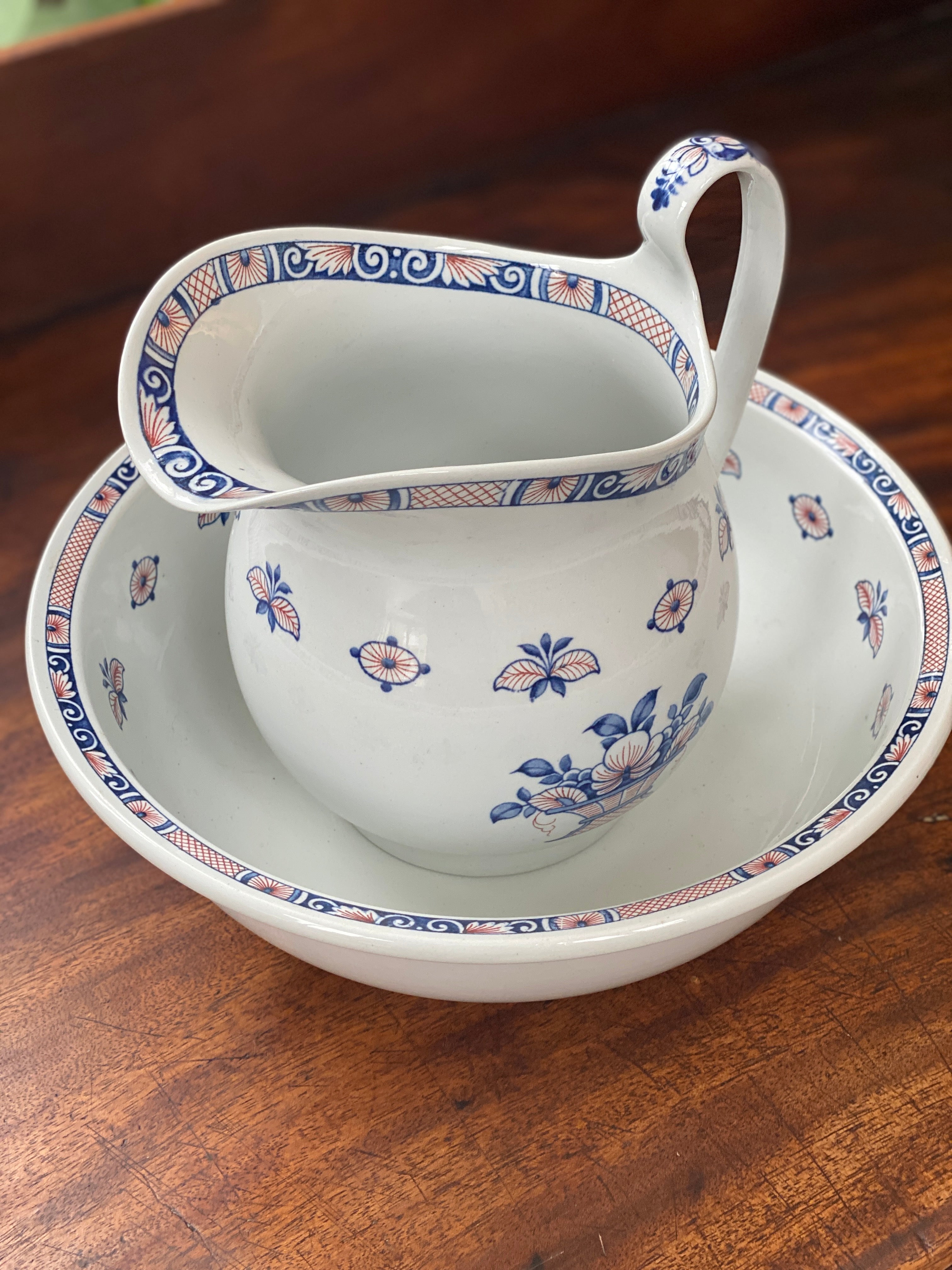 Wedgwood Vieux Rouen Wash basin & Jug