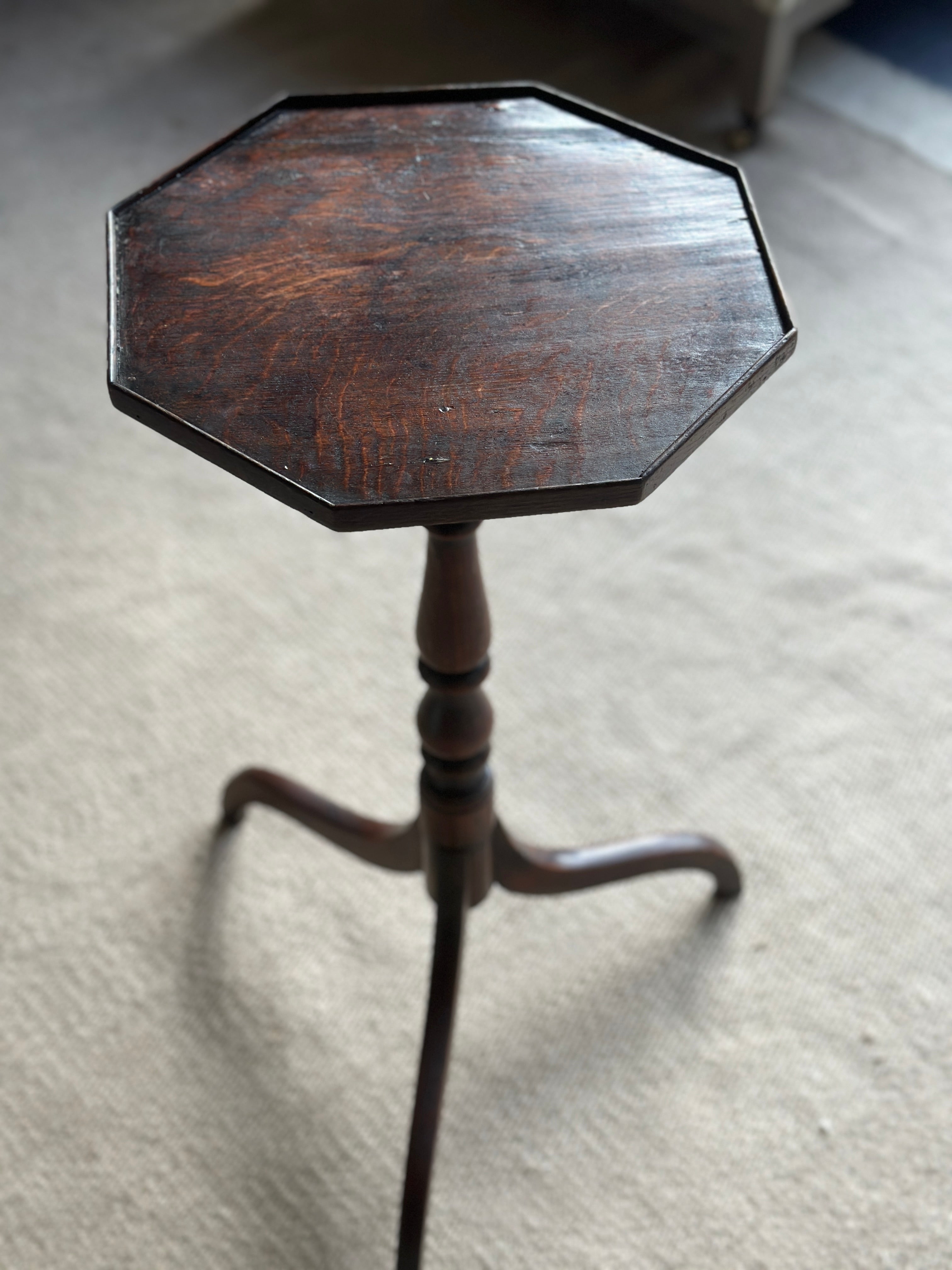 Superb Early C19th Oak Candlestand with Octagonal Top