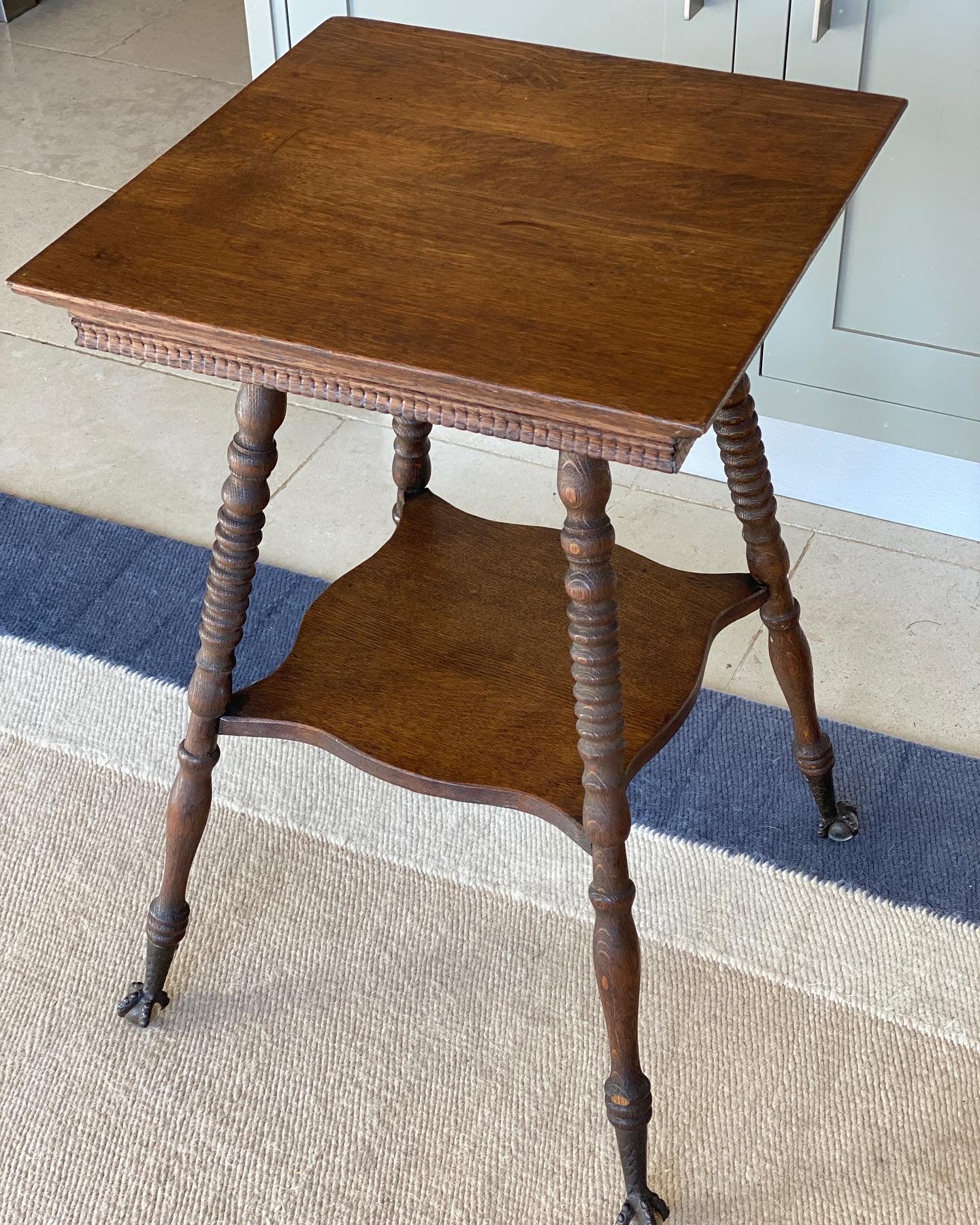 Attractive Late C19th Oak Claw & Ball Table