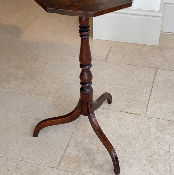Superb Early C19th Oak Candlestand with Octagonal Top