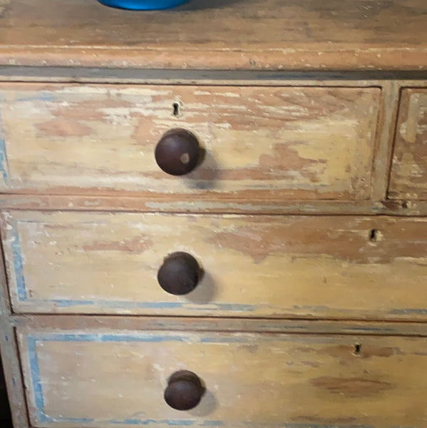 Pretty painted pine chest of drawers
